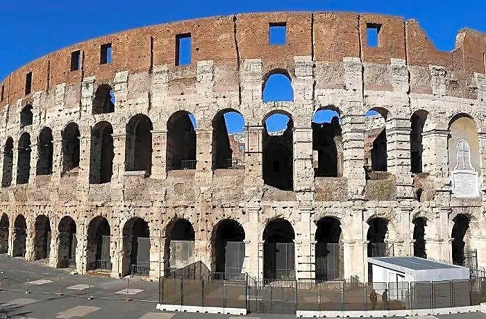 Charming Colosseum Hotel