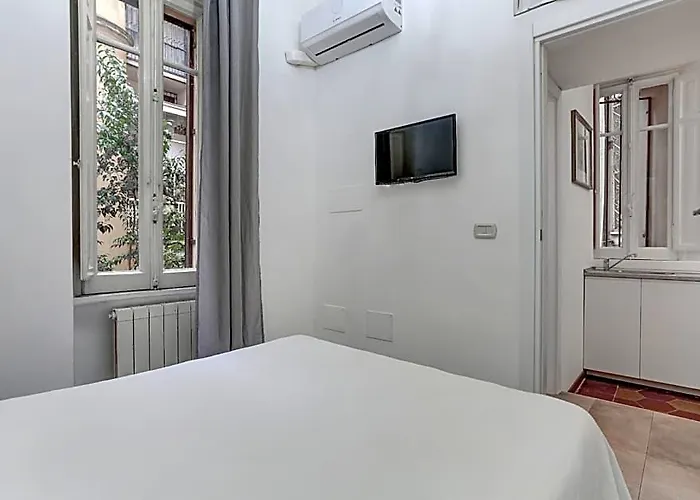 Charming Colosseum Hotel